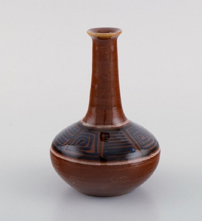 Kähler HAK Narrow neck vase in glazed ceramics 1940s