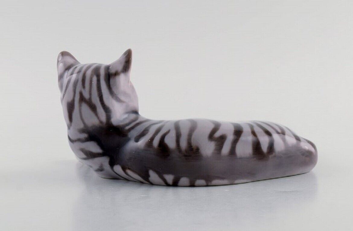 Rare Bing  Grøndahl porcelain figurine Lying cat Model number 2236