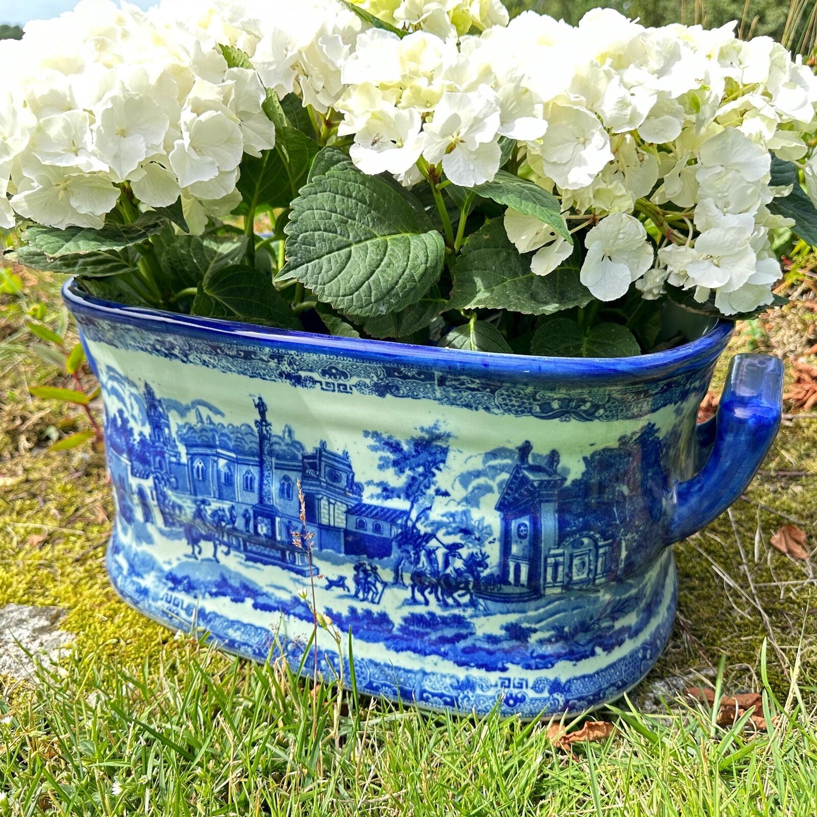 Stunning Large Vintage Victoria Ware Ironware Flow Blue  Foot Bath/Planter