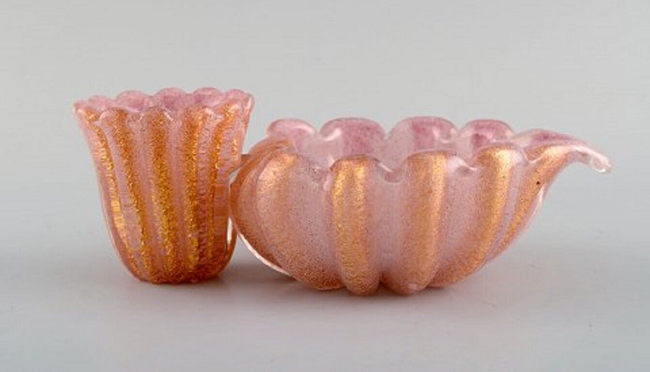 Barovier and Toso A pair of organically shaped bowls in pink art glass