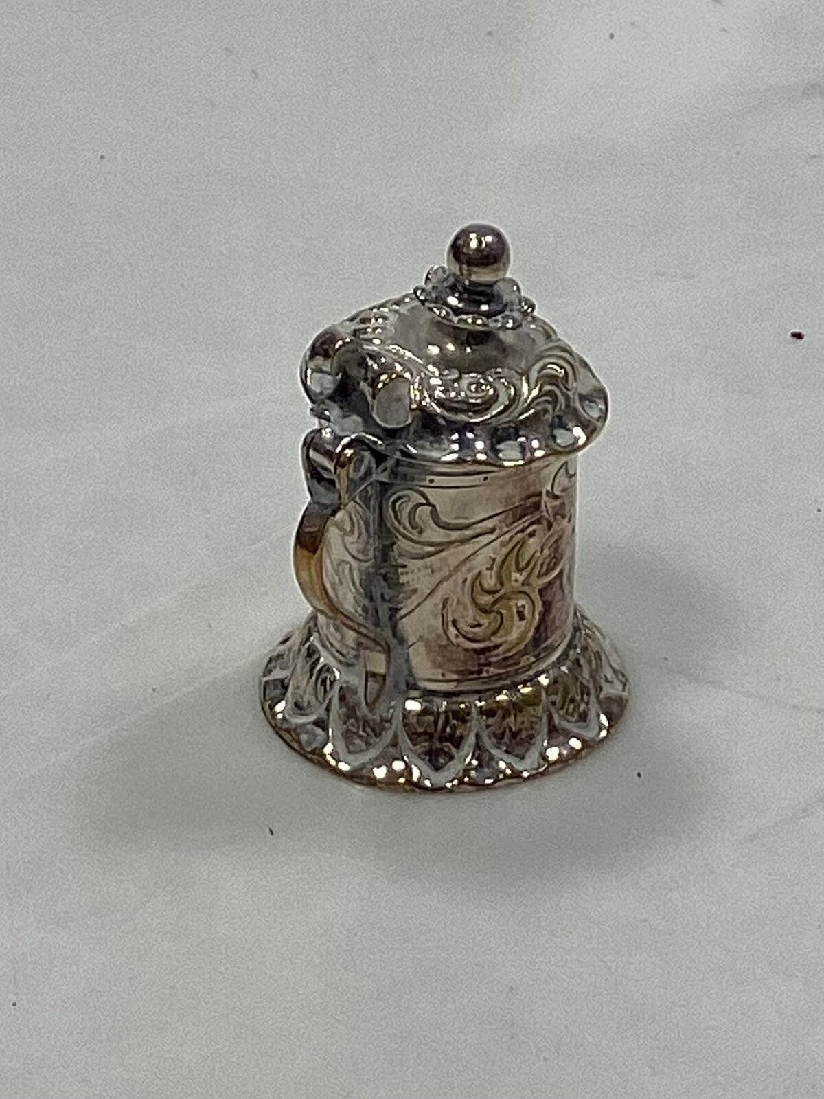 Miniature beer mug in silver from the 19th century