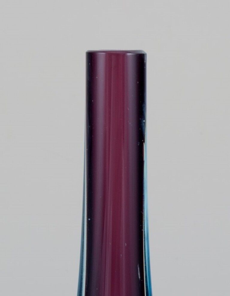 Murano Italy Art glass vase with a slender neck Blue and purple glass