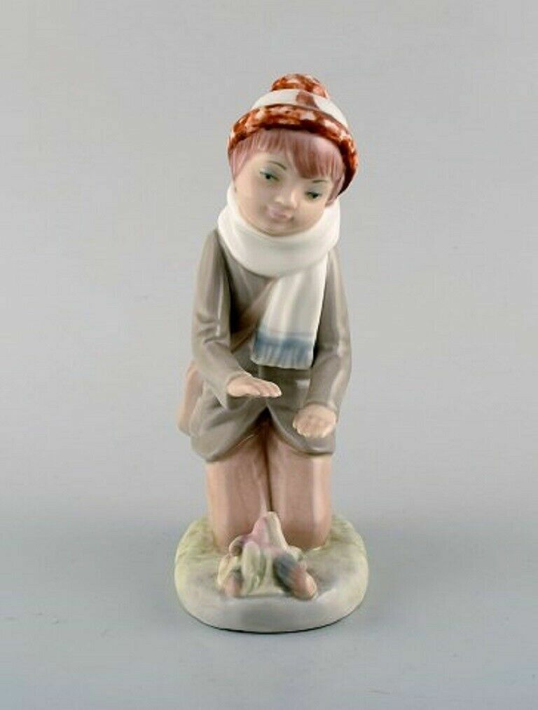 Lladro Nao and Zaphir Spain Five porcelain figurines of children 1980 / 90's