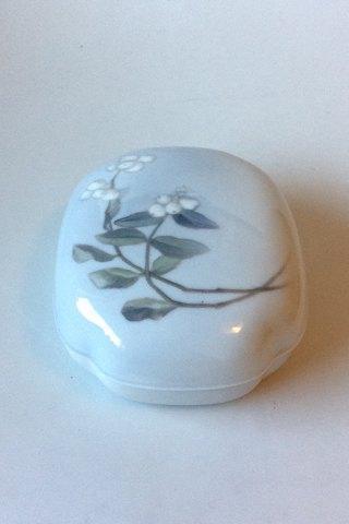 Royal Copenhagen Art Nouveau Lidded dish no 1129/8