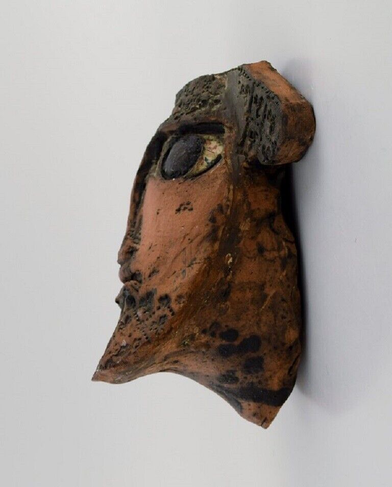 Niels Helledie (b 1927) Denmark Unique face mask in hand-painted stoneware