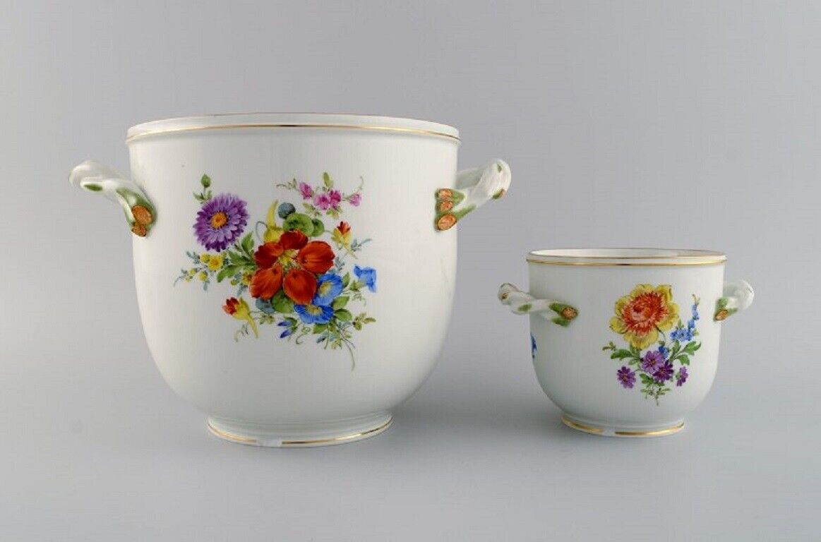 Meissen wine cooler and vase in hand-painted porcelain with flowers