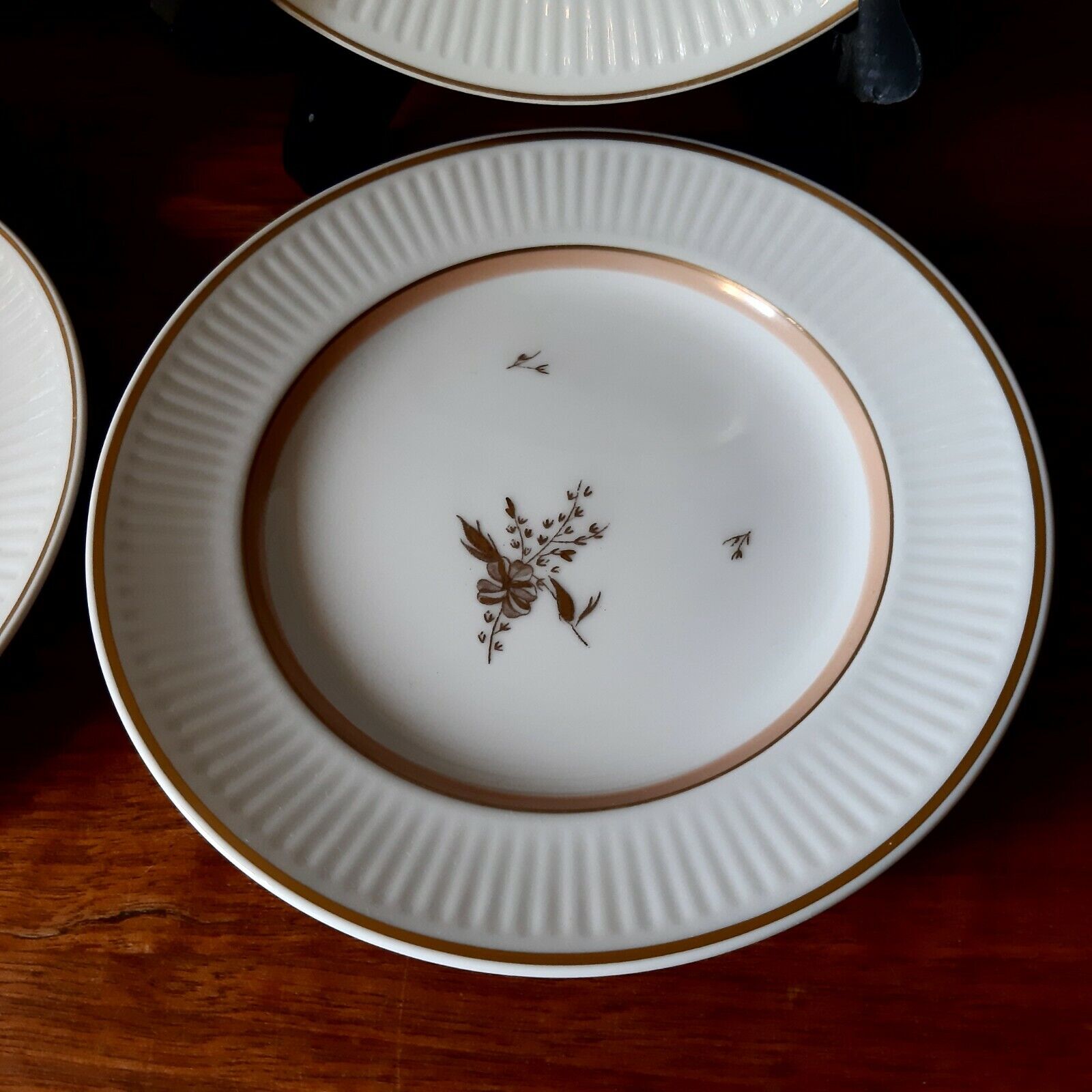 CLARISSA Set of 4 Cake Plates # 1510-14066 Royal Copenhagen 17 cm