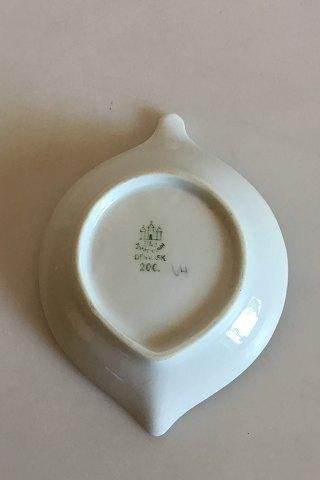 Bing  Grondahl Falling Leaves Little Dish No 200