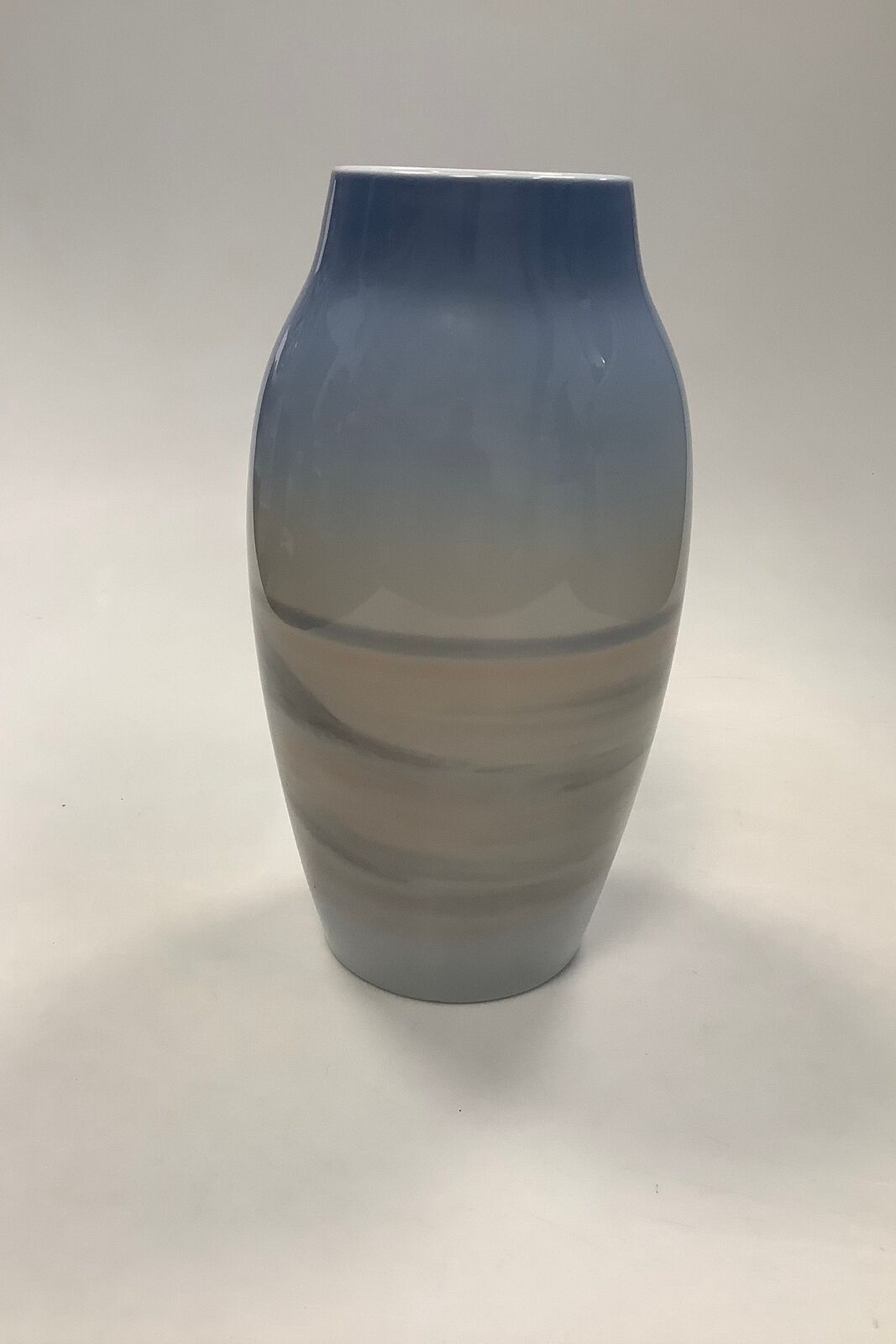 Bing og Grondahl Art Nouveau Vase No 547 - 5243 med Kirke