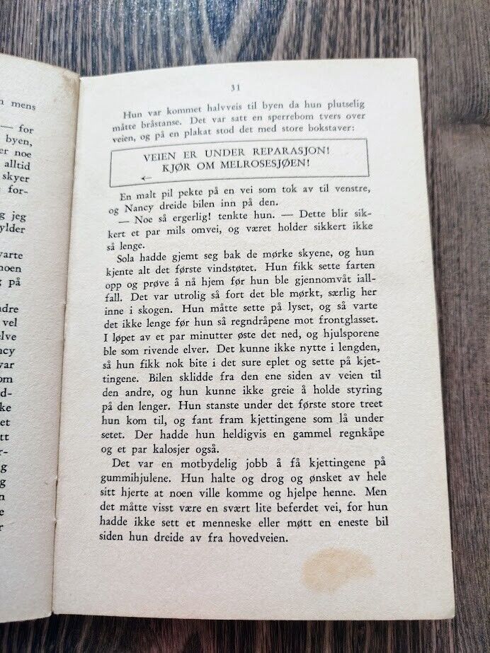 Old 1941 Norwegian Nancy Drew - The Bungalow Mystery #3 - Carolyn Keene