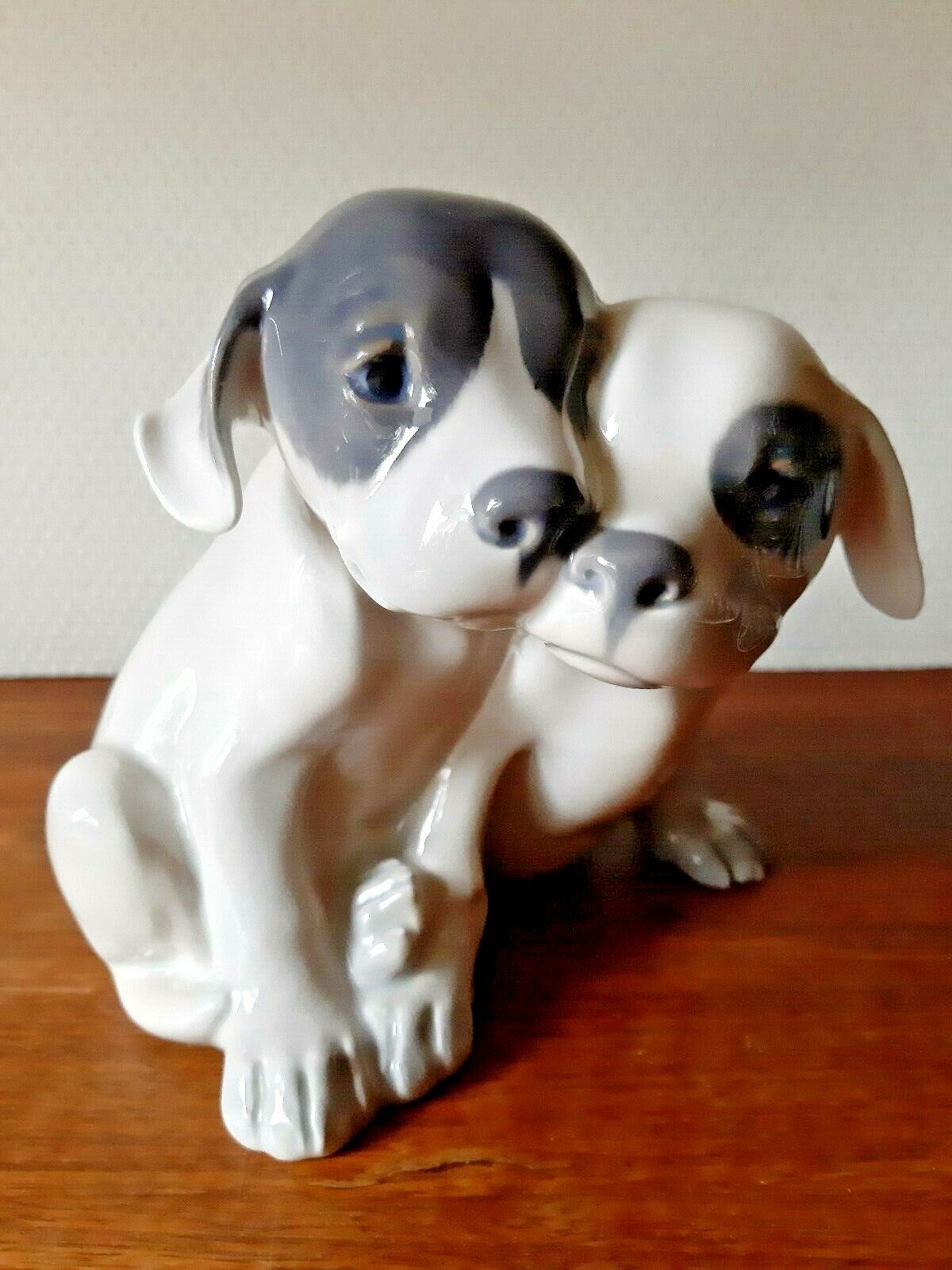 POINTER PUPPIES by Erik Nielsen for ROYAL COPENHAGEN Denmark # 260 Fact First