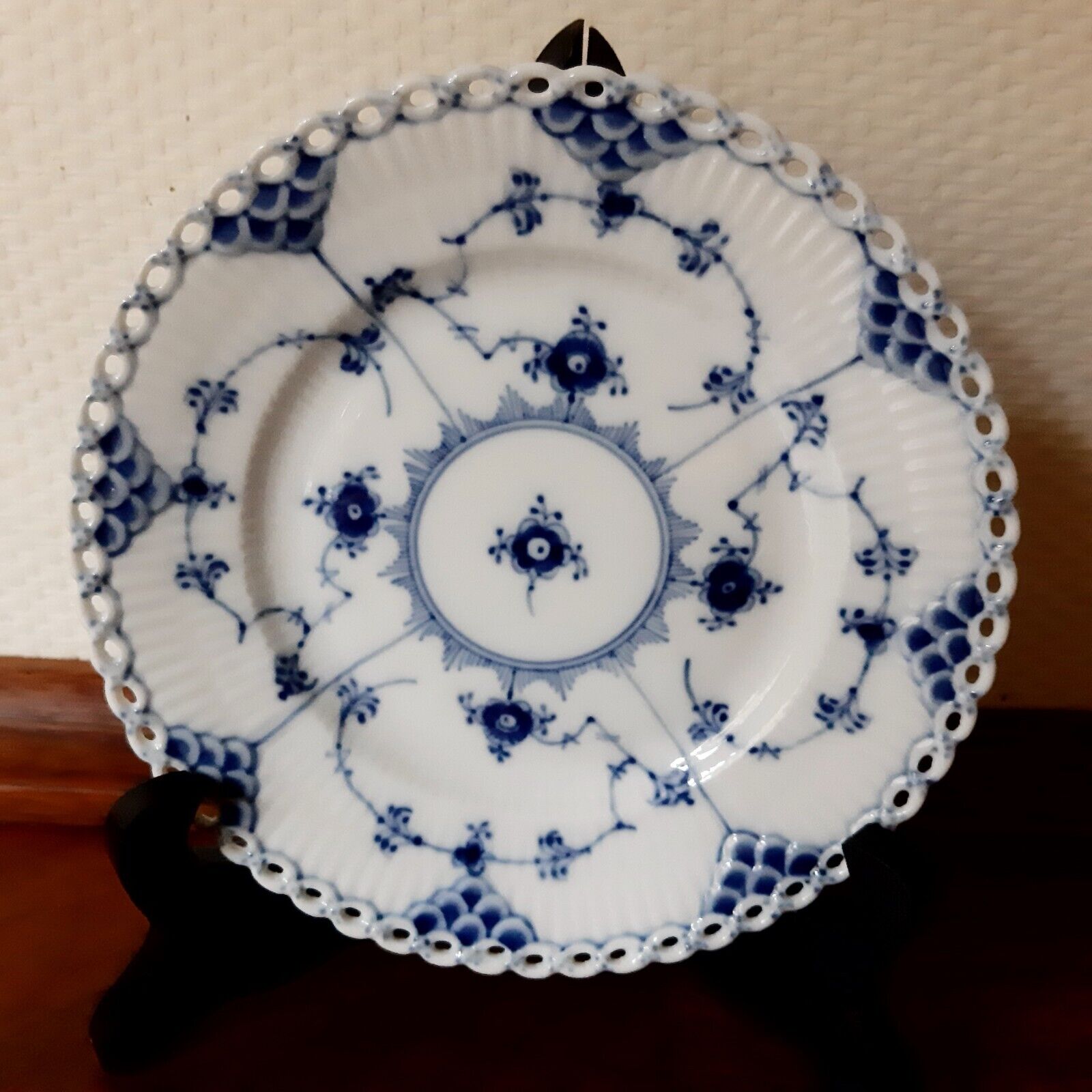 2 Plates 15 cm BLUE FLUTED FULL LACE 1965 # 1-1088 Royal Copenhagen Fact 2