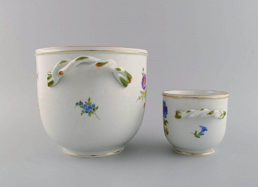 Meissen wine cooler and vase in hand-painted porcelain with flowers