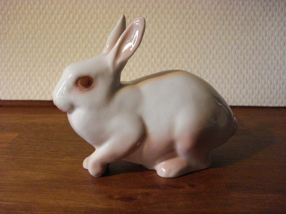 WHITE RABBIT SITTING w Ears Up # 2442 by Bing & Grondahl Royal Copenhagen