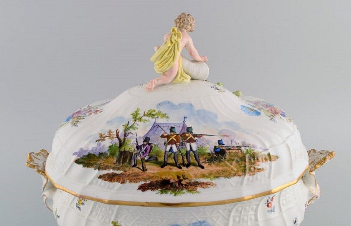 Large antique Meissen lidded tureen in hand-painted porcelain