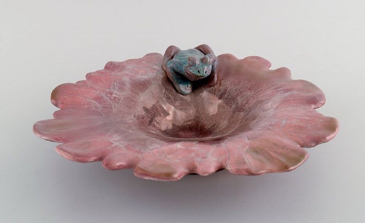 Karl Hansen Reistrup for Kähler Antique and rare dish in ceramics with frog