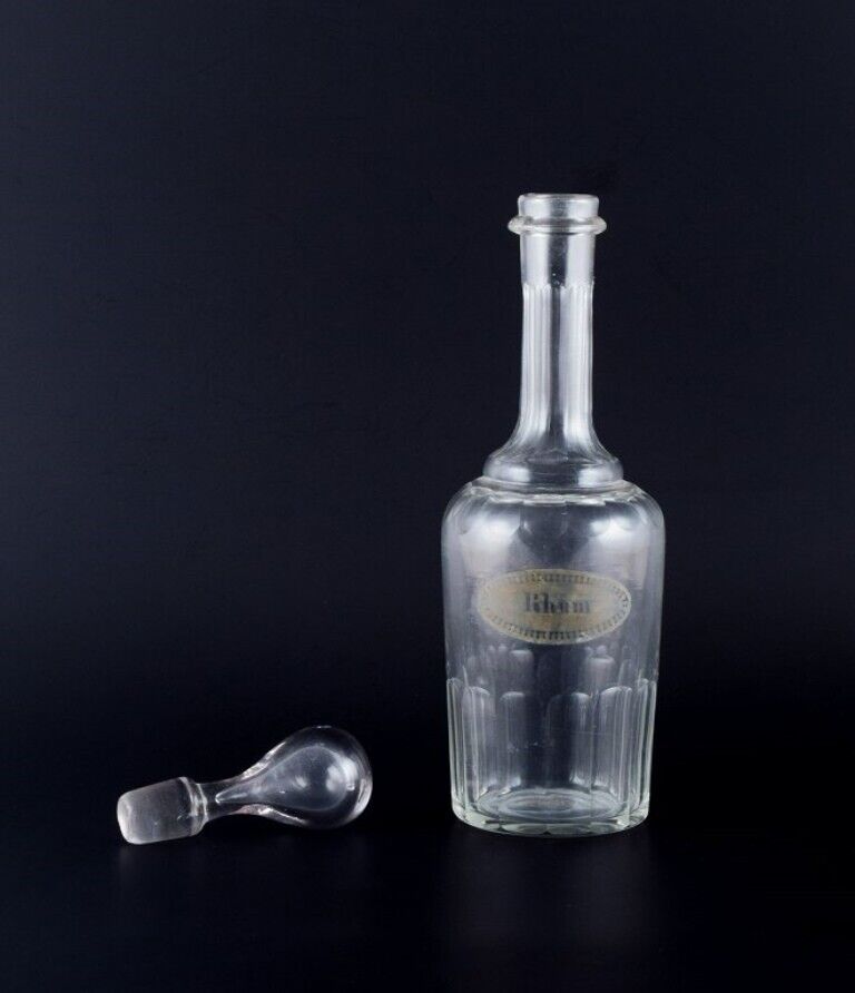 Danish glassworks carafe for rum in clear mouth-blown facet-cut glass