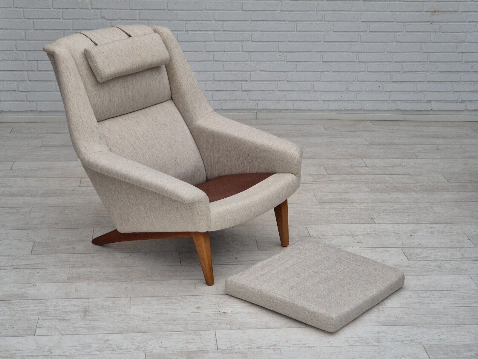 1970s Danish design by Folke Ohlsson chair model 4410 for Fritz Hansen