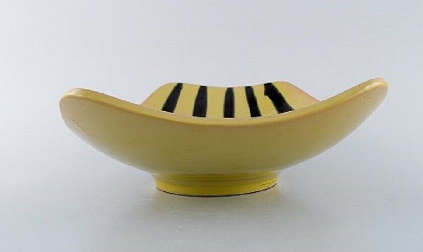 Gabriel Keramik Sweden "Tropik" dish in glazed ceramics Striped design