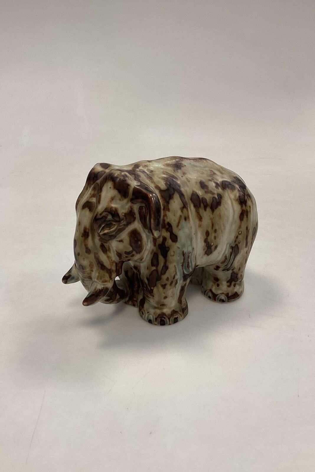 Royal Copenhagen Stentojsfigur af Elefant No 20186