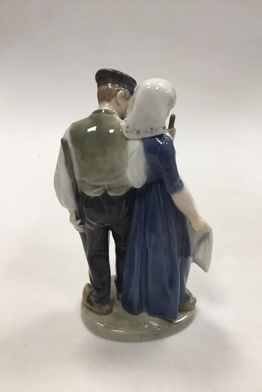 Royal Copenhagen Figurine Harvest People No 1300