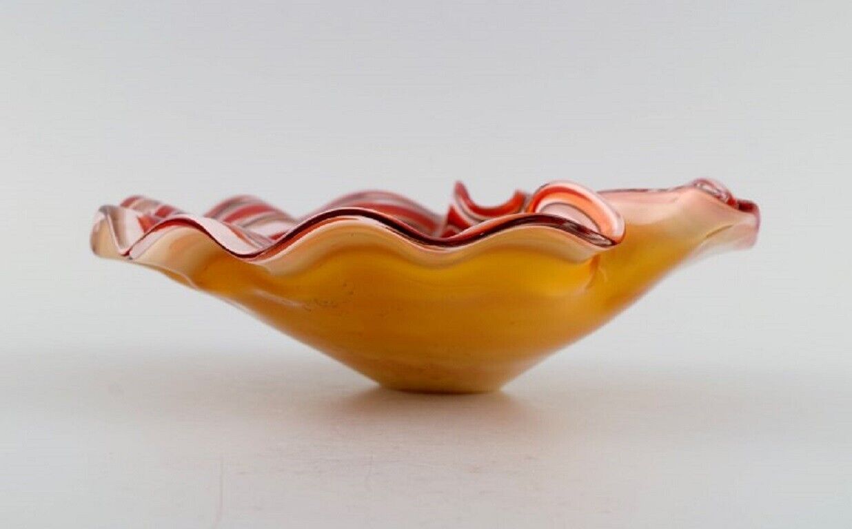 Murano bowl in polychrome mouth-blown art glass Spiral decoration