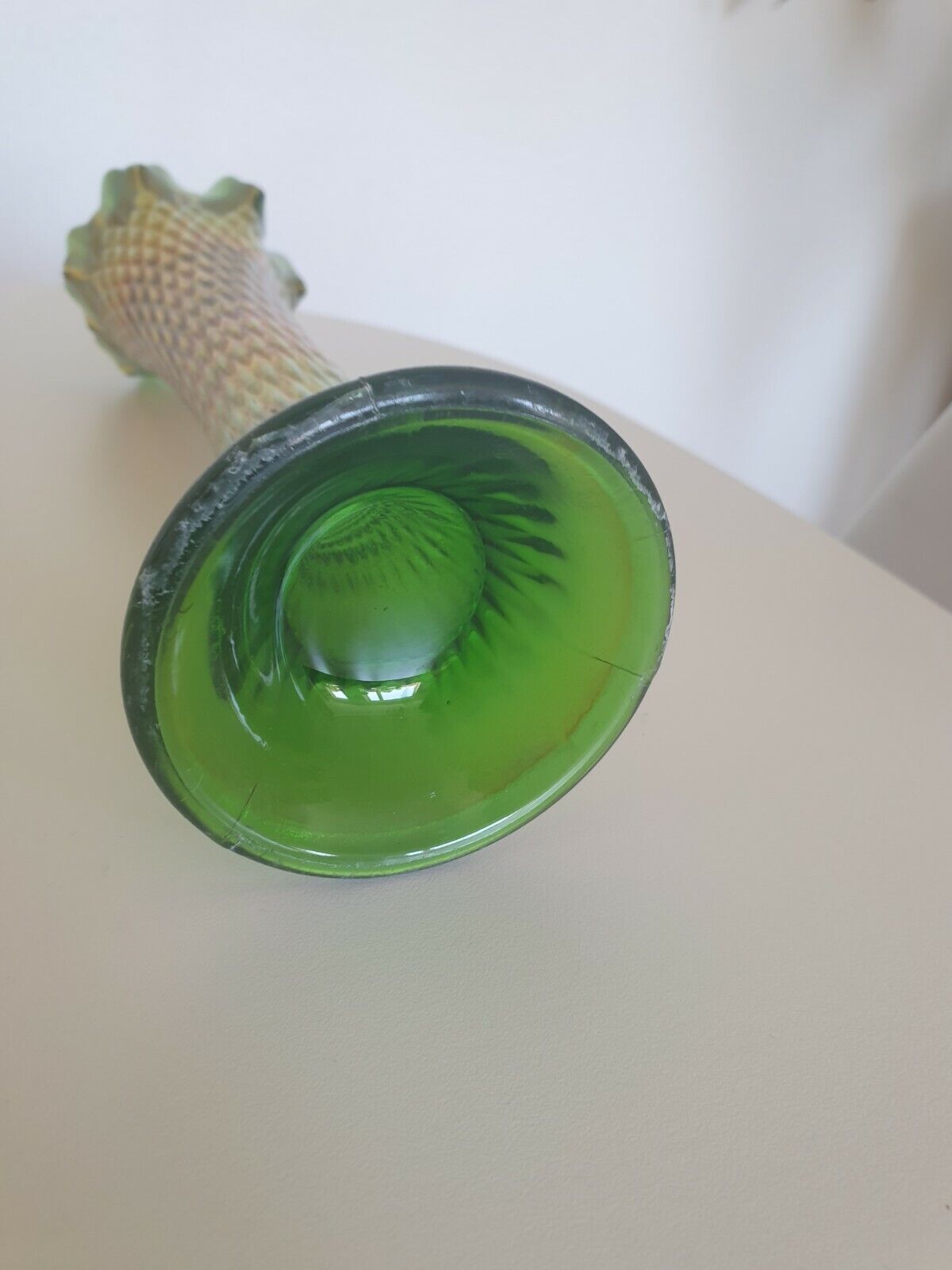 Beautiful Green Glass Vase 23 cm