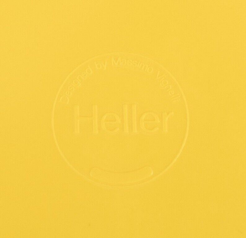 Massimo Vignelli for Heller Italy A set of 4 plates in yellow melamine