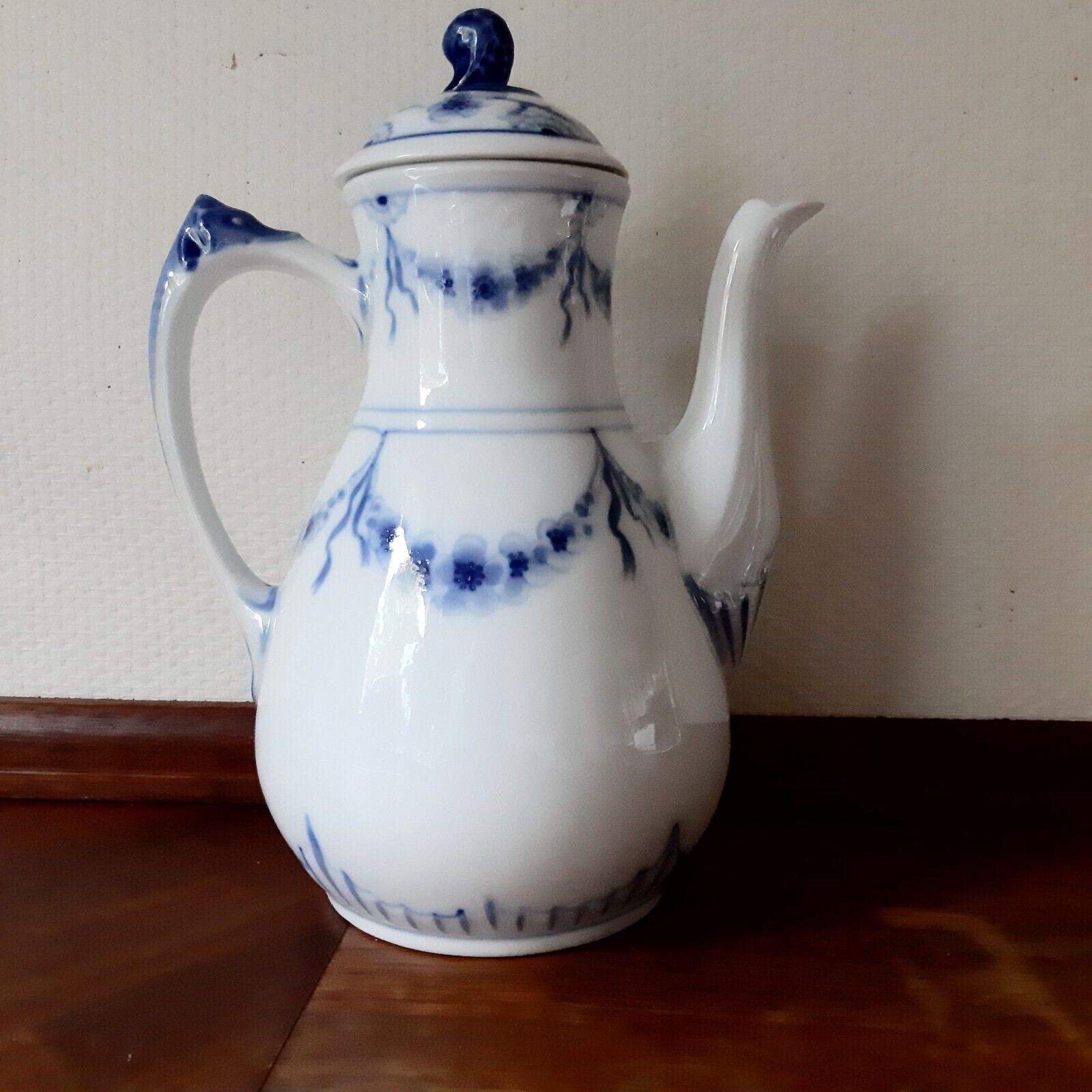 Old EMPIRE COFFEE POT 1915 - 1948 Bing  Grondahl Royal Copenhagen Fact 1