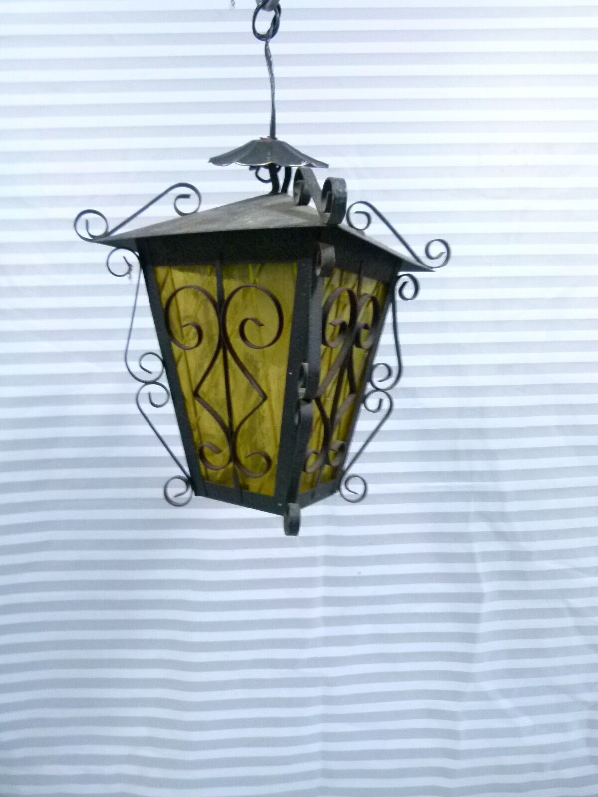 Stained glass lamp