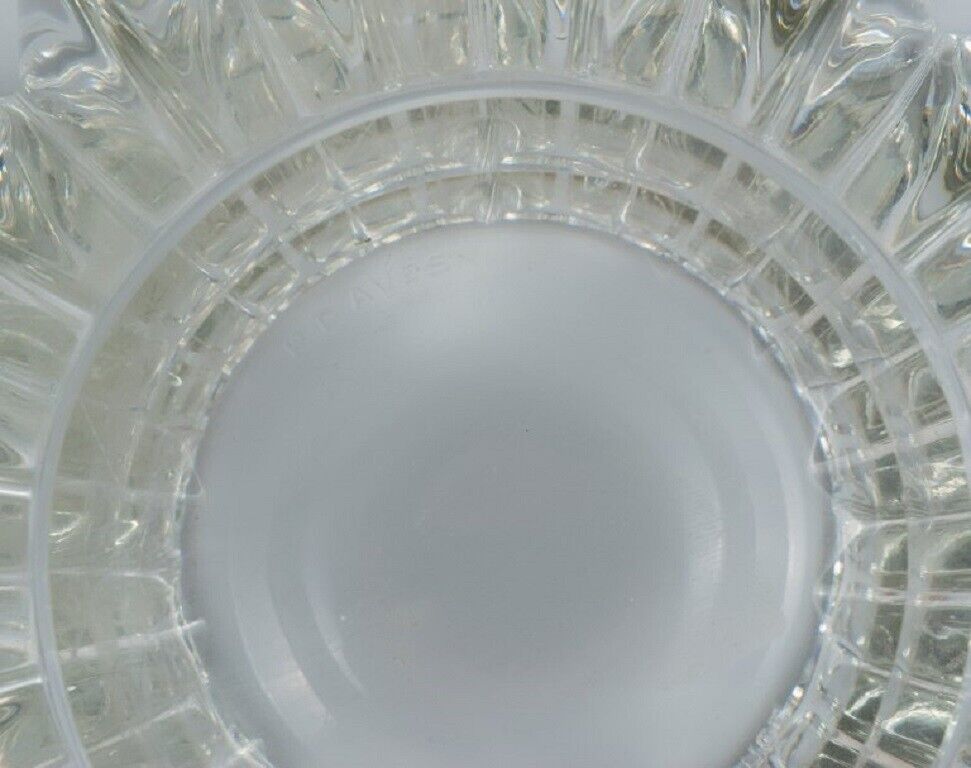 Pierre Gire (1901-1984) aka  Pierre d'Avesn Large bowl in clear art glass