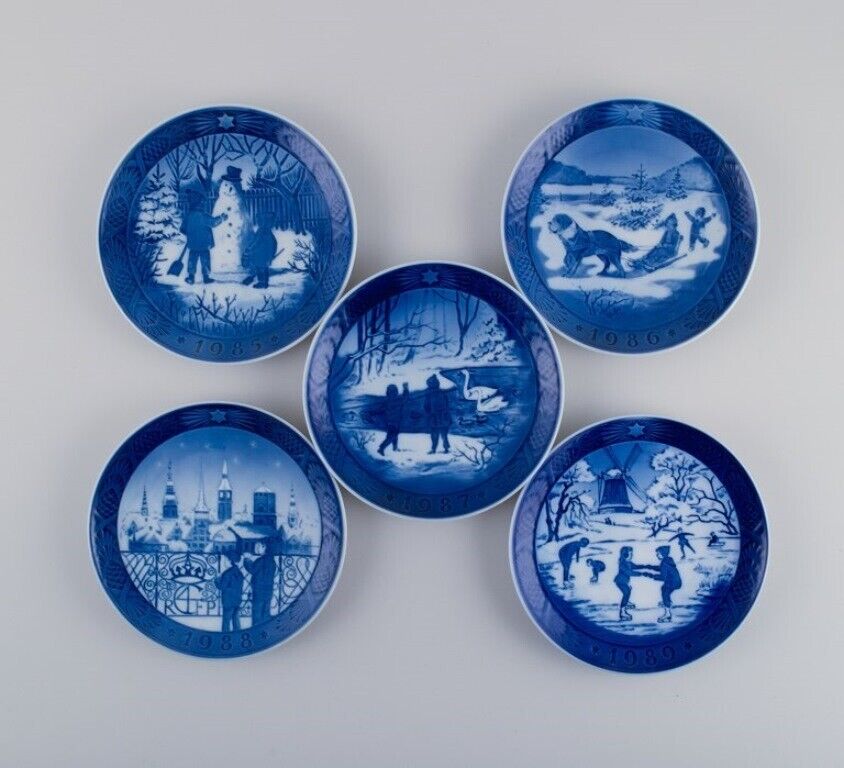 Royal Copenhagen a set of ten Christmas plates 1980-1989