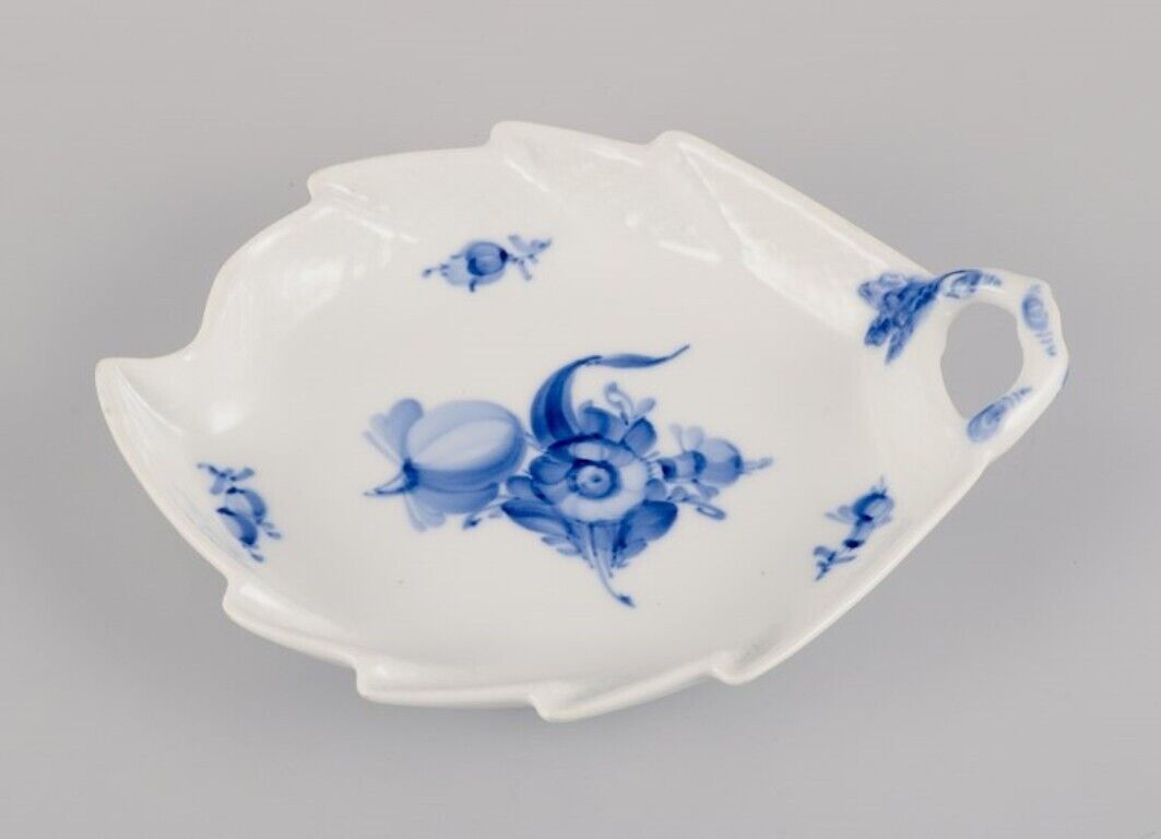 Royal Copenhagen Blue Flower Braided leaf-shaped dish with handle