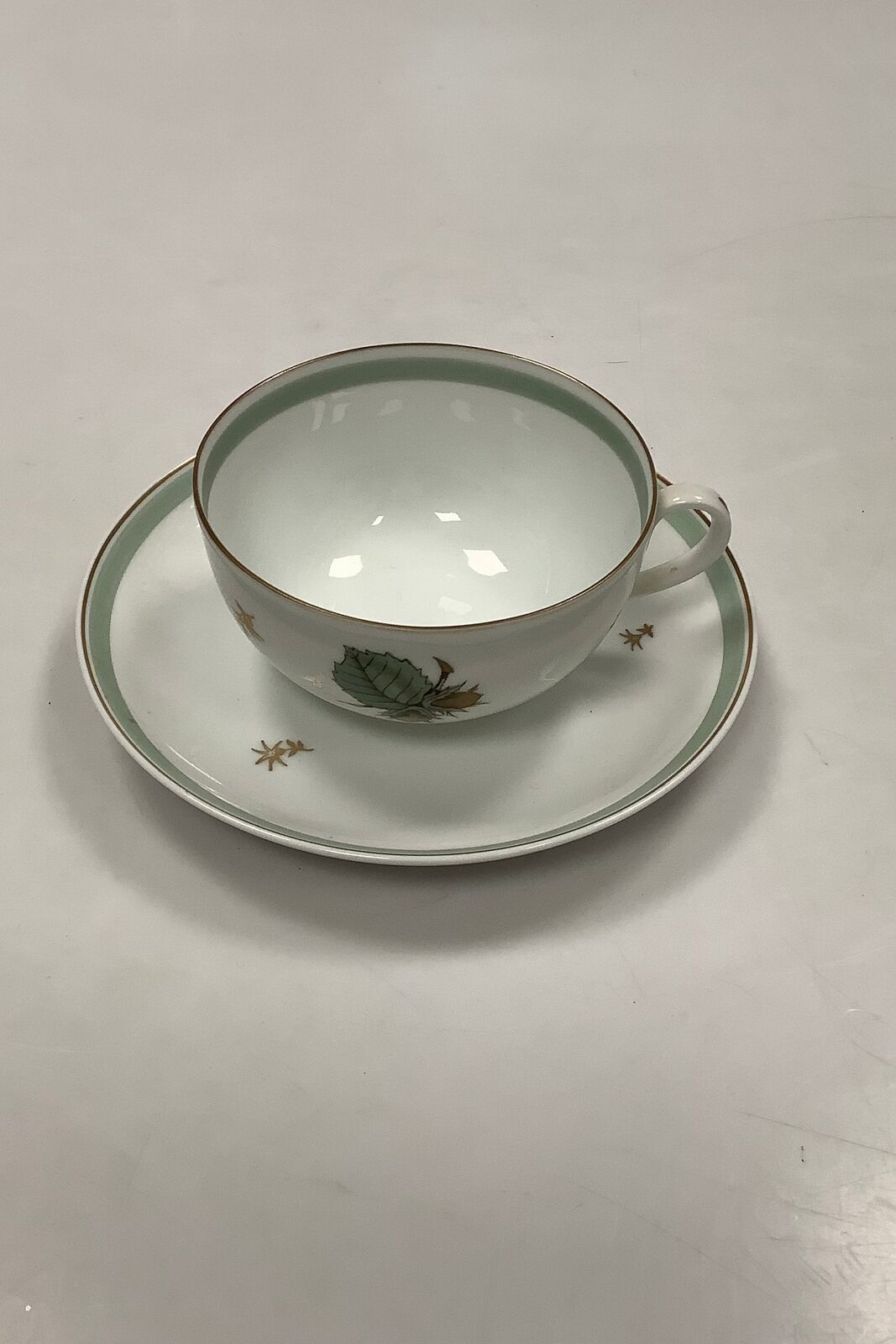 Bing and Grondahl Hazelnut Teacup and saucer No 108