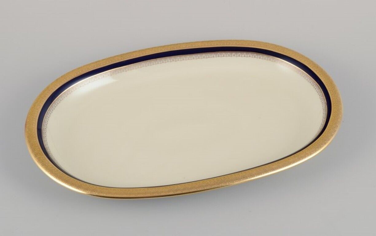 Hutschenreuther Germany Two serving platters from the "Margarete" series