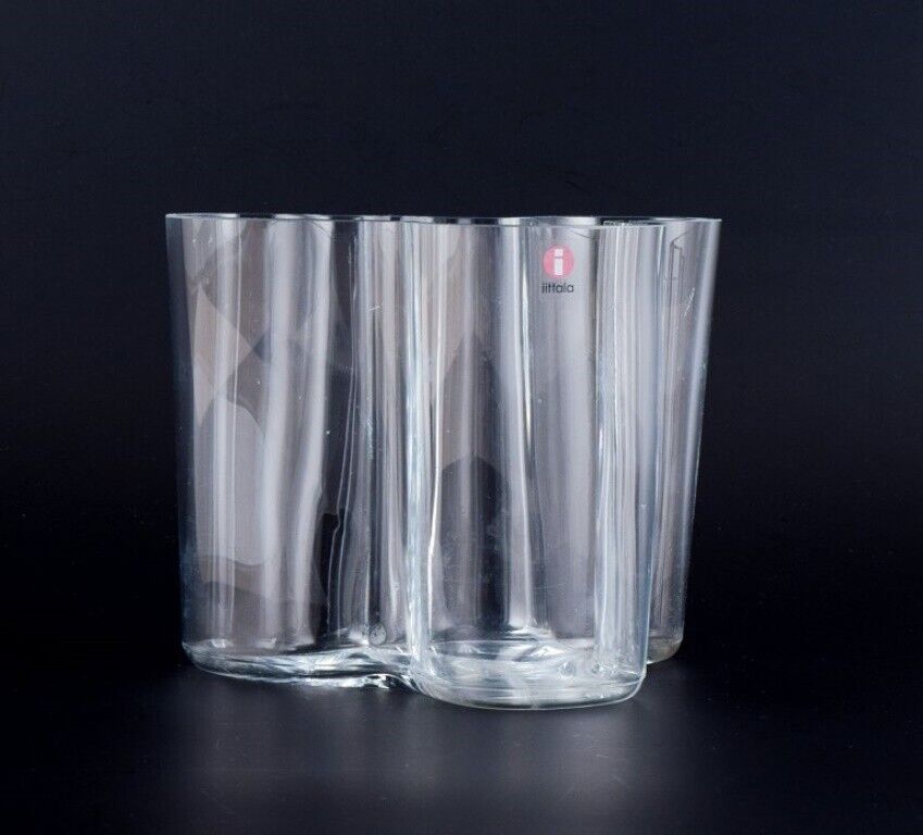 Alvar Aalto Iittala Finland "Savoy" vase in clear glass Late 20th century