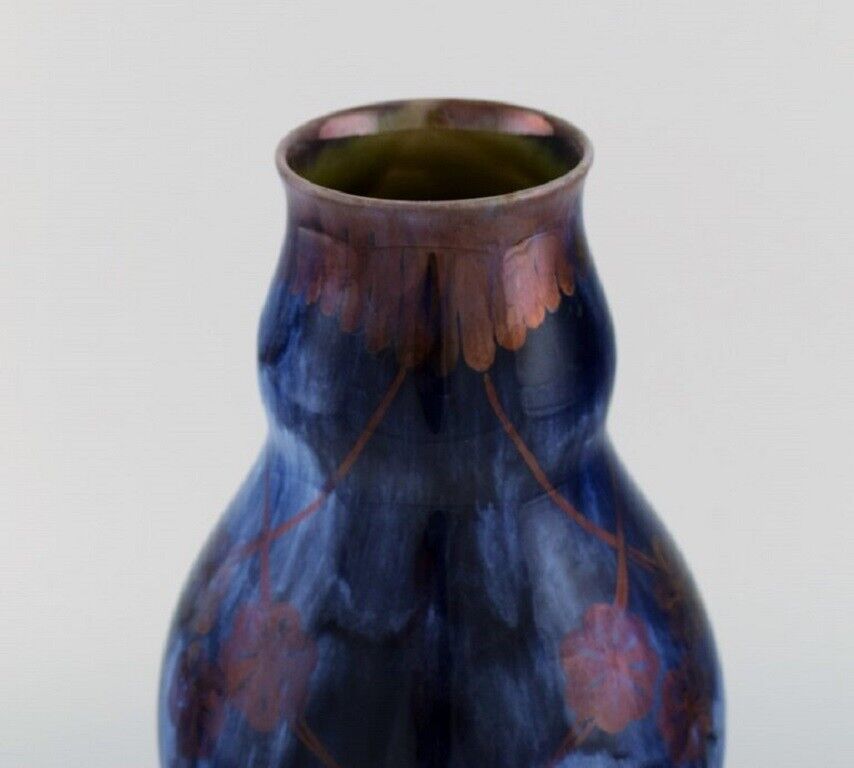 Royal Doulton England Large unique vase in glazed ceramics 1920s
