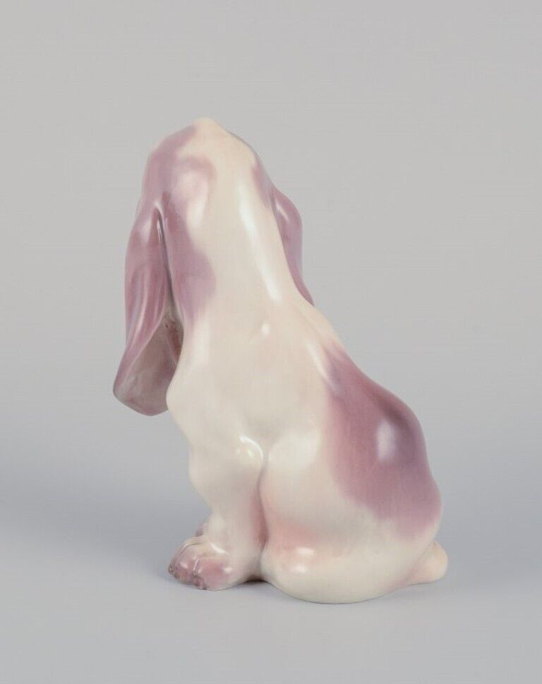 Dahl Jensen porcelain figurine of a sitting Basset Hound