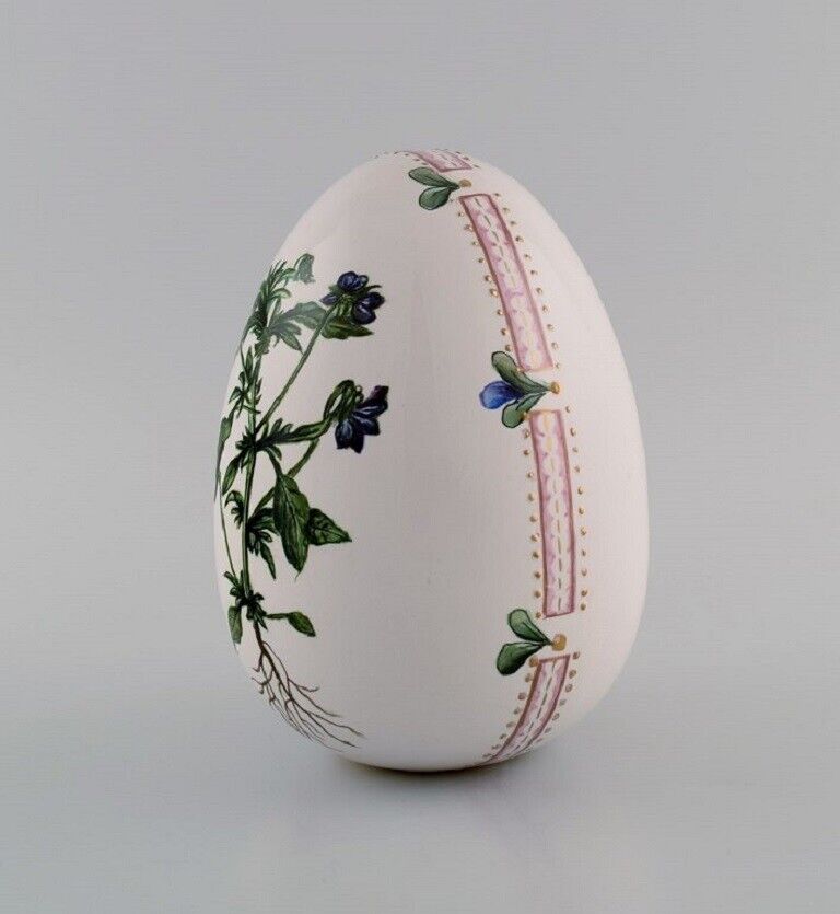 Porcelain egg Hand-painted flowers gold and pink decoration Flora Danica style