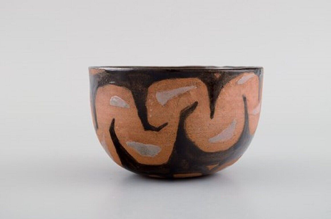 Ole Bjørn Krüger (1922-2007) Two unique bowls in glazed stoneware 1960s / 70s