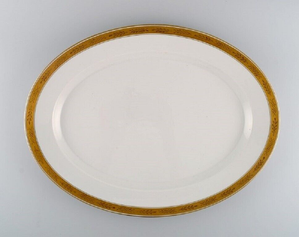 Royal Copenhagen service no 607 Colossal serving dish in porcelain