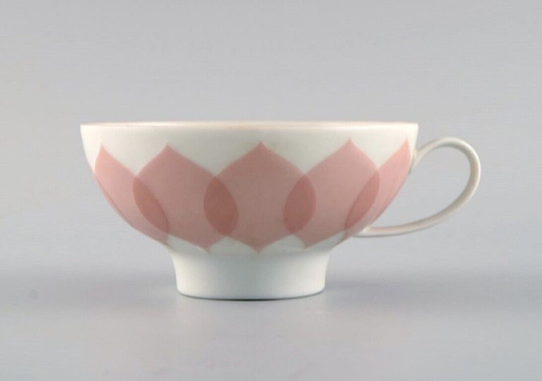 Bjørn Wiinblad for Rosenthal Lotus porcelain service 9 teacups with saucers