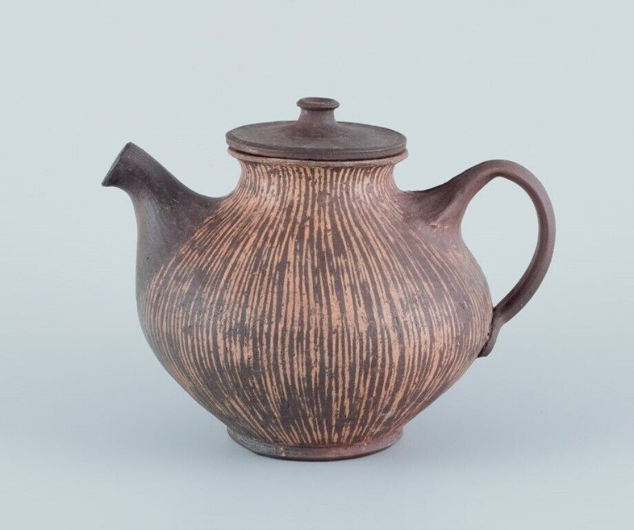 Gutte Eriksen own studio Denmark Unique ceramic teapot Ca 1970