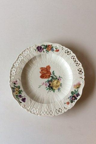 Royal Copenhagen Saxon Flower Dinner-/Fruit Plate Premium model with pierced