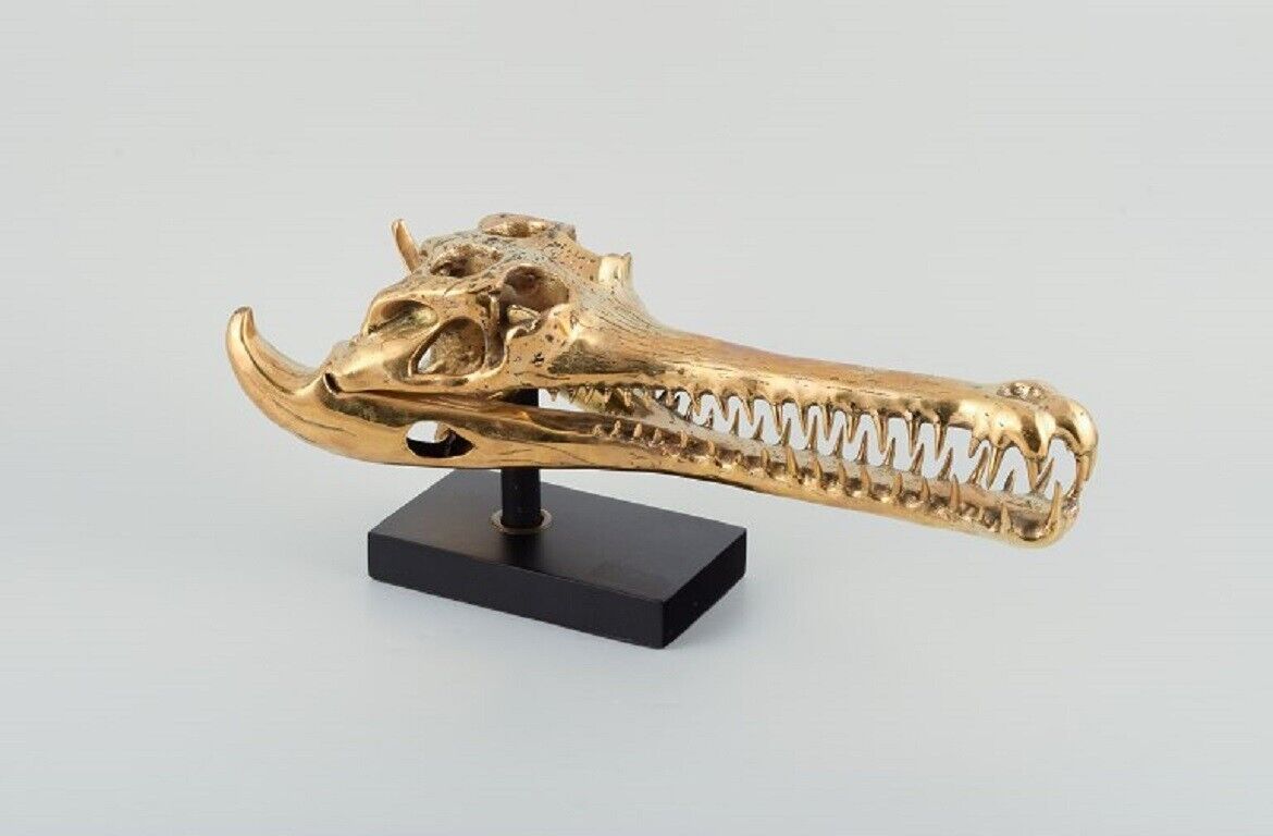 Large sculpture in gilded metal Modern design in the shape of crocodile skull