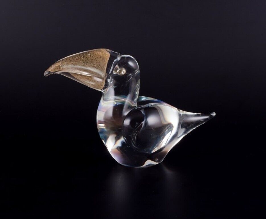 Murano Italy Small art glass sculpture of a toucan Ca 1970