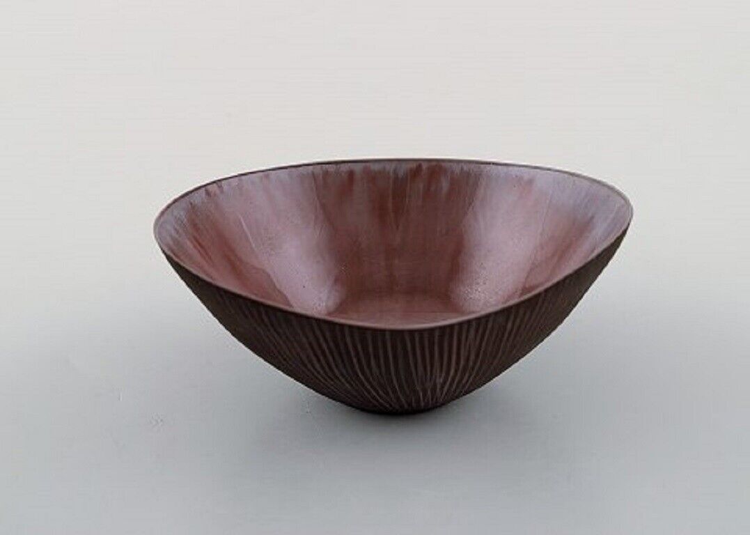 Sven Hofverberg (1923-1998) Swedish ceramist Two unique glazed ceramic bowls