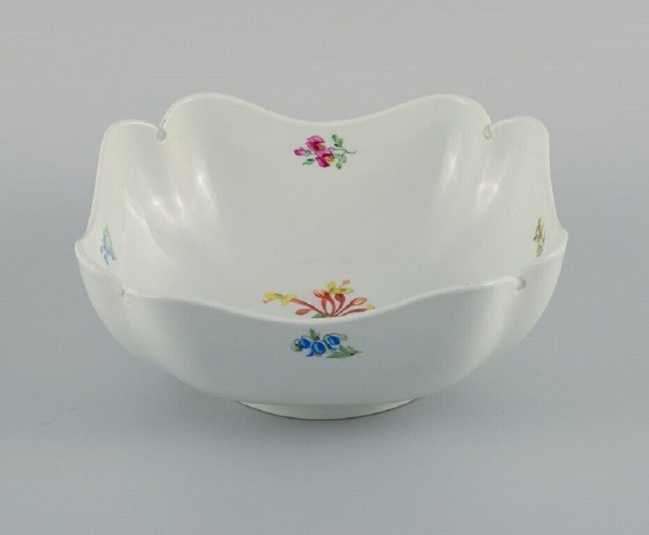 Meissen square bowl hand painted with flowers Late 19th century