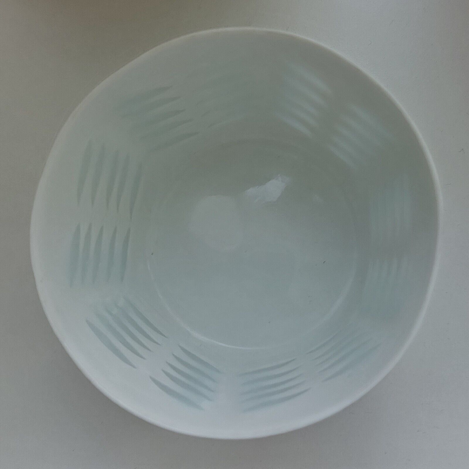 Vintage elegant porcelain Rice bowl from Arabia Finland by Friedl Holzer-Kjell