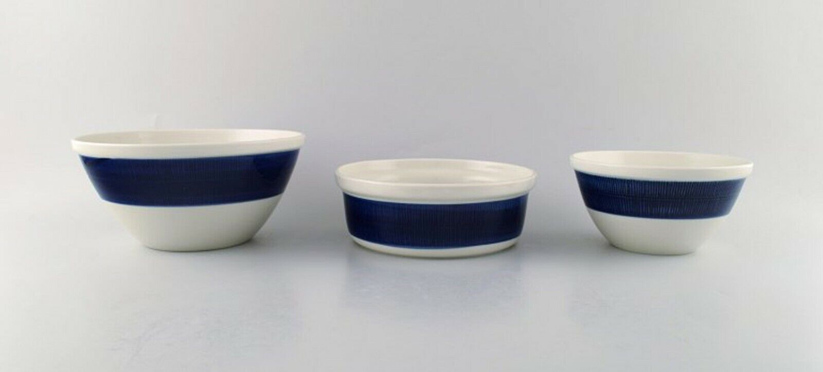 Hertha Bengtsson (1917-1993) for Rörstrand Set of 3 "Koka" bowls